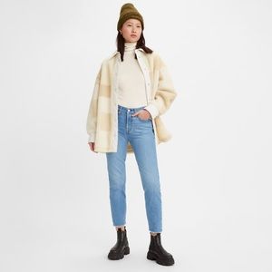 Levi’s Wedgie Straight Jeans - light wash, high waisted - Size 23